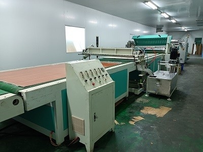 첨단 기술 1320mm 커튼 코팅 기계 6000mm × 2200mm × 1400mm 크기