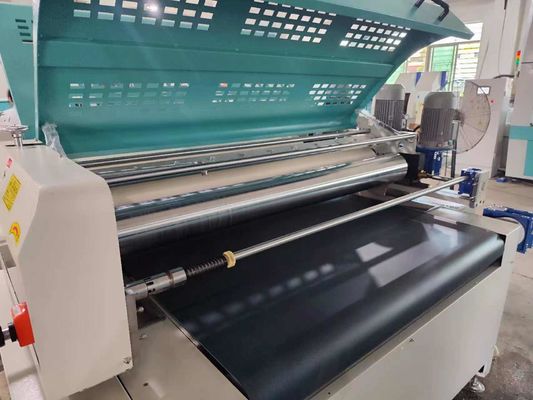 220V/50Hz 전원 공급 2KW 전력 소모를 가진 산업 스프레이 코팅 장비
