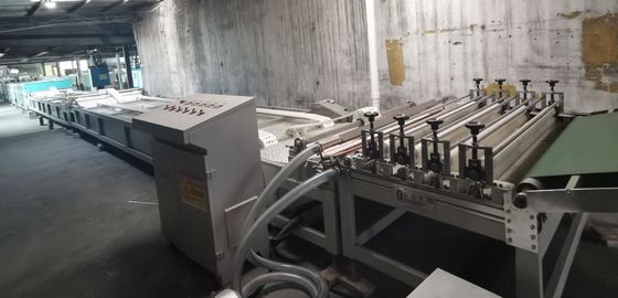 신뢰성 높은 성능 정밀 엔지니어링 바닥 코팅 및 앙일링 라인 PVC WPC LVT