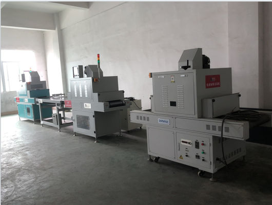 음식 상자 또는 의류 또는 널을 위한 능률적인 10m/Min 2KW 메시 벨트 Uv 조사 기계 컴퓨터 백색