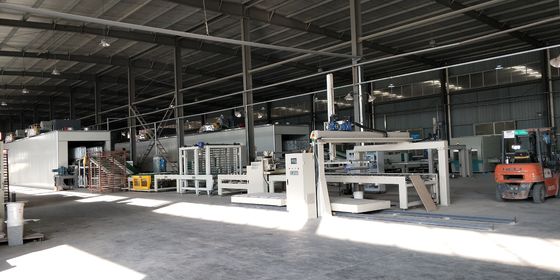 넓은 코팅 Uv 자동 선적 및 하역 기계 4KW 1600mm